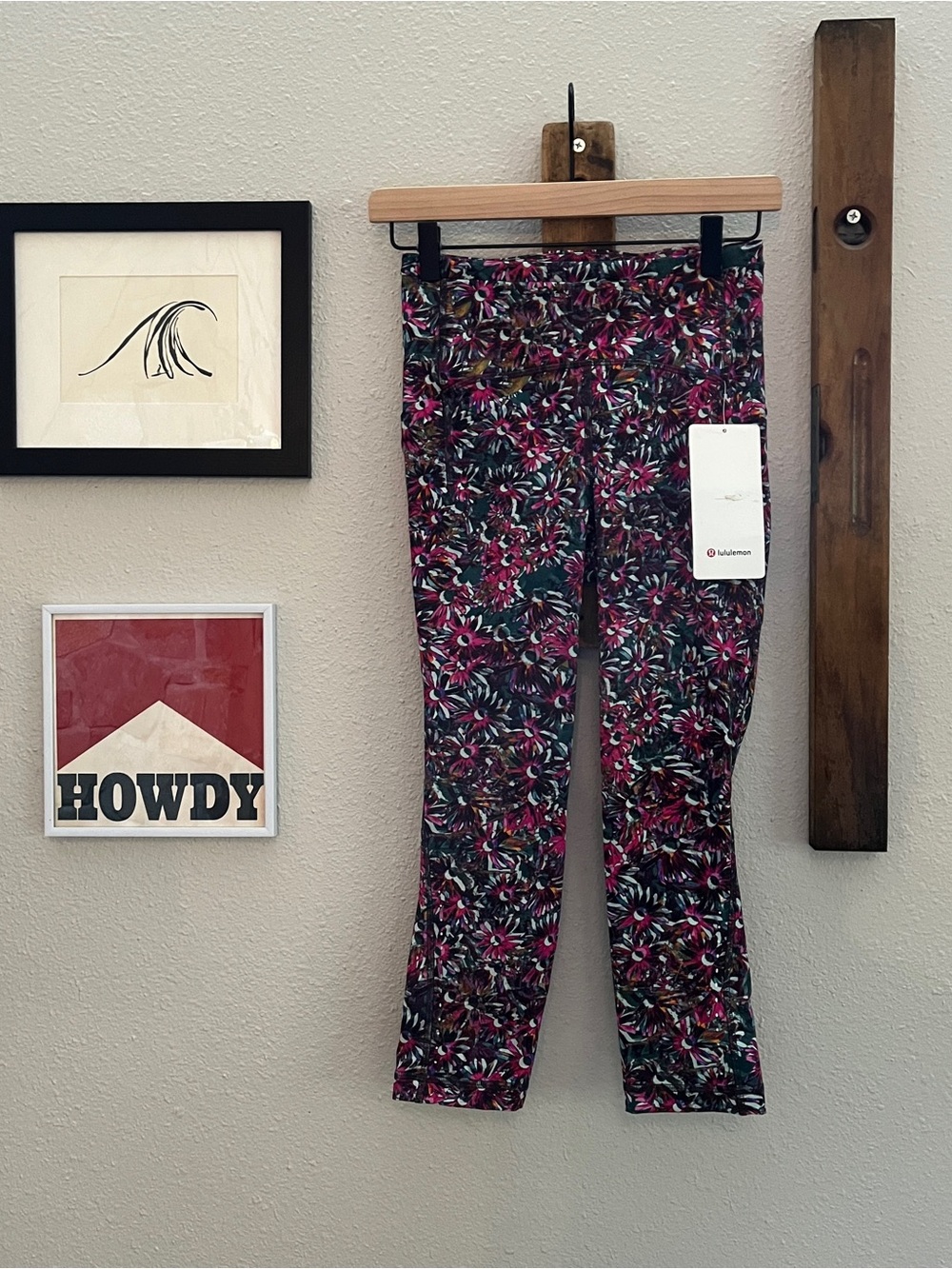 $118 Lululemon Swift Speed High-Rise Leggings Crop 21" Floral Electric Multi 4